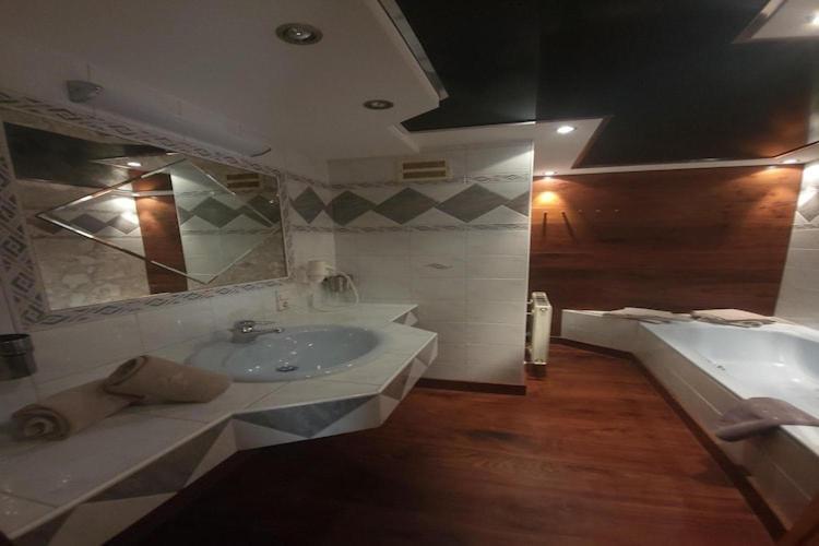 Apartment In Neukirchen With A Balcony Neukirchen am Grossvenediger Ngoại thất bức ảnh